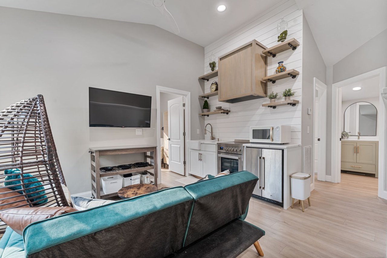 182 Malibu Rd