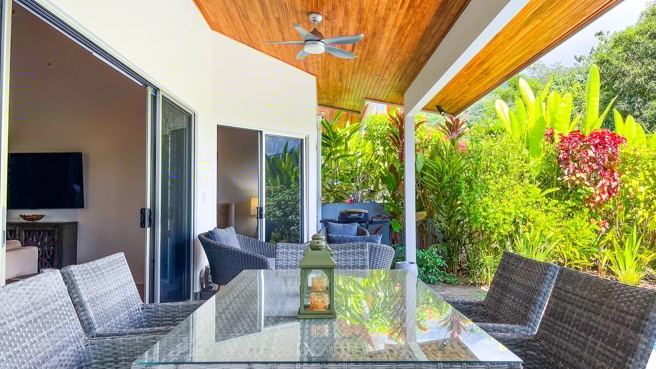 Gorgeous 2 Bedroom Villa with Mountain View