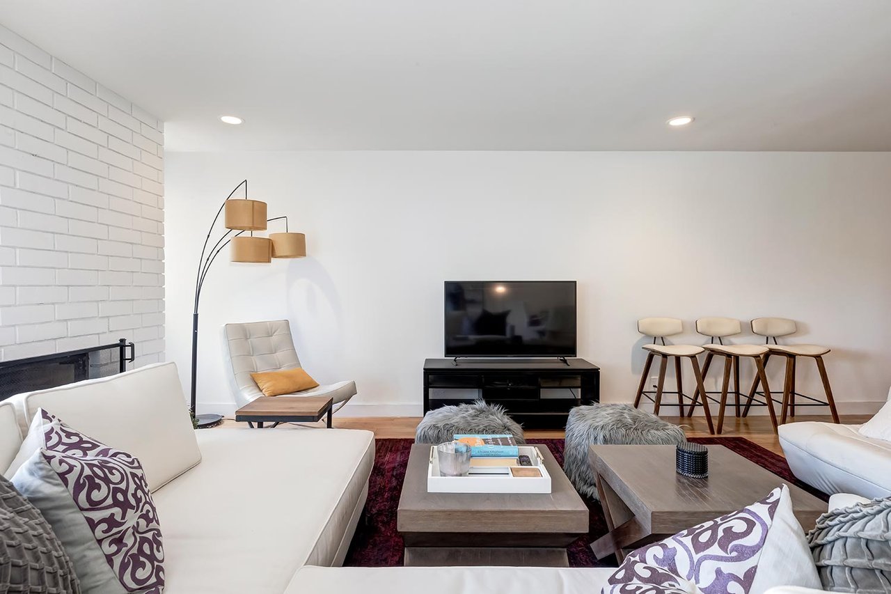 858 12th Street #4