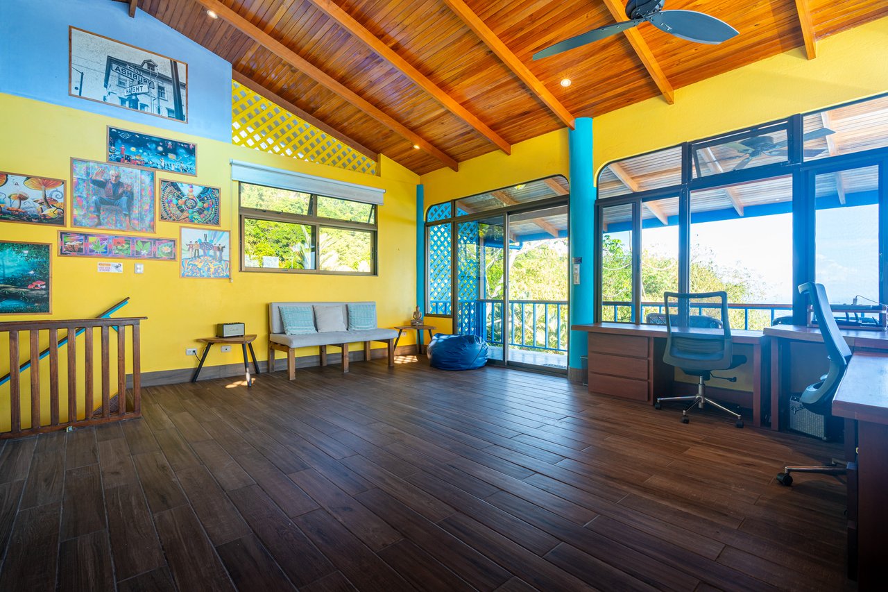 Casa Vista Harmonia, Legendary Ocean Views and Sustainable Living!