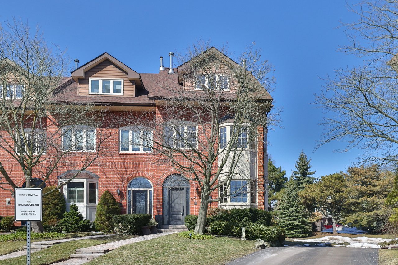 63 Tradewind Drive, Oakville
