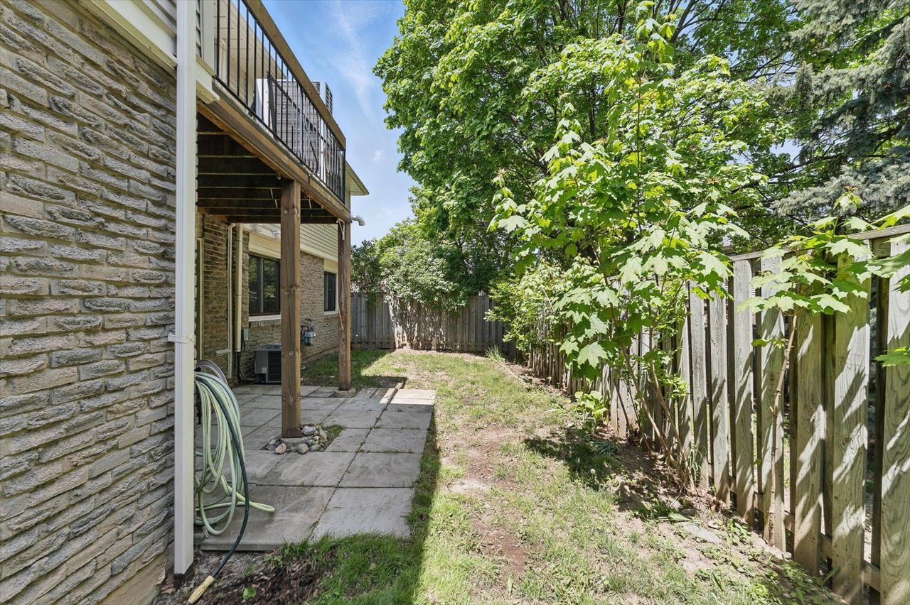43-2701 Aquitaine Ave 
