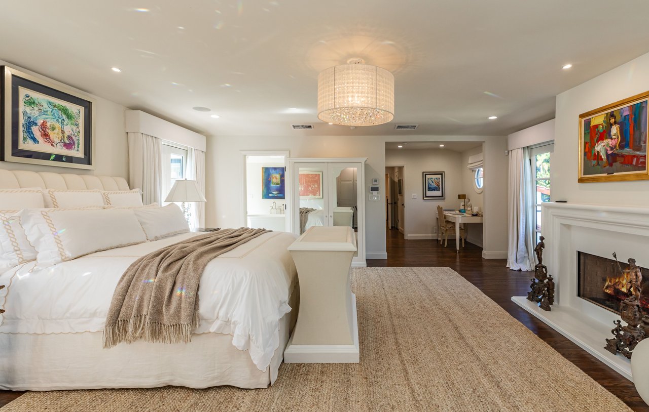 365 Comstock Ave, Little Holmby