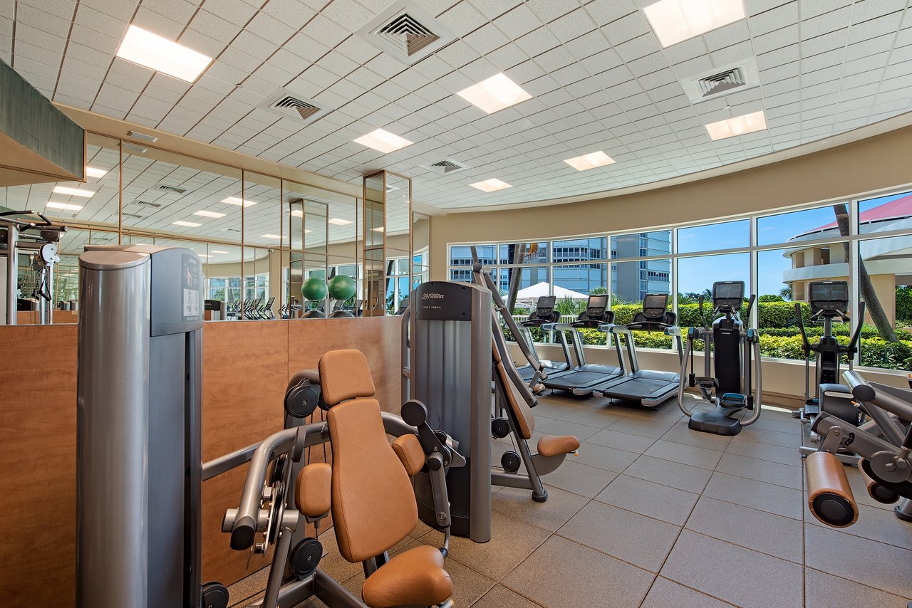 4501 Gulf Shore BLVD N 1203
