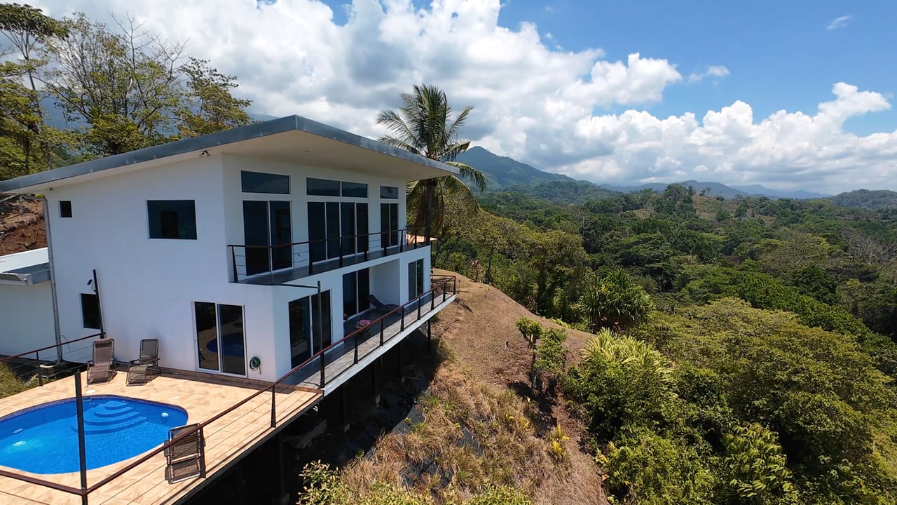 Exceptionally Private Home with Panoramic Ocean, Mountain & Sunset Views - Casa Sol