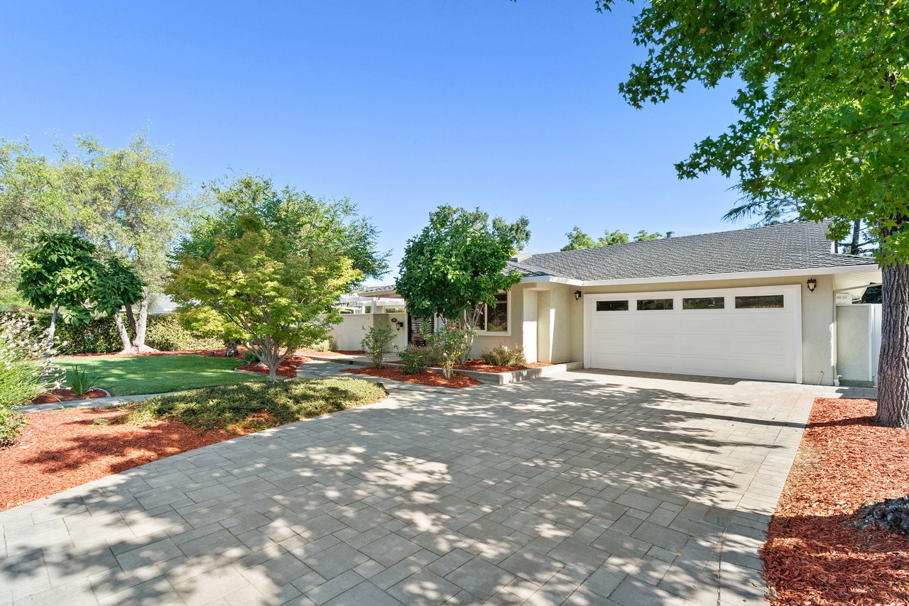 247 Marchmont Dr