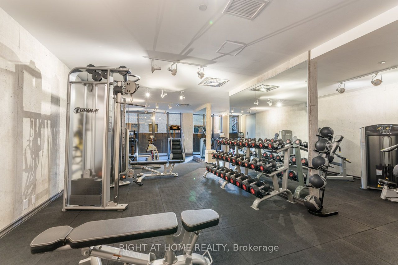 NEW PENTHOUSE FOR LUXURY LIVING