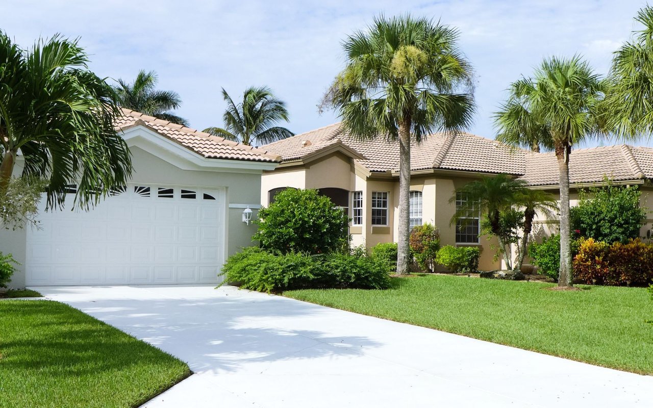 The Pinnacle at Carrollwood A Homes with Other Architectural Style