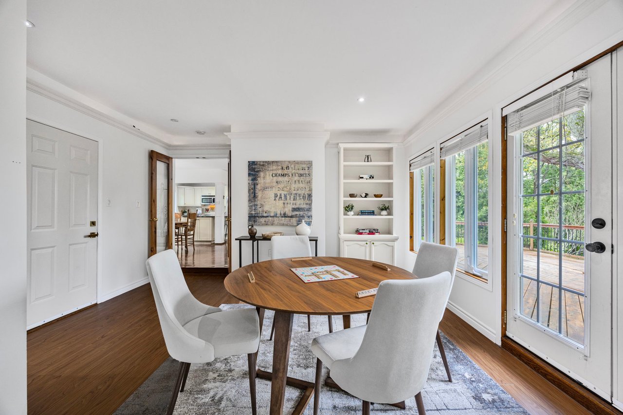55 Old Church Road, King