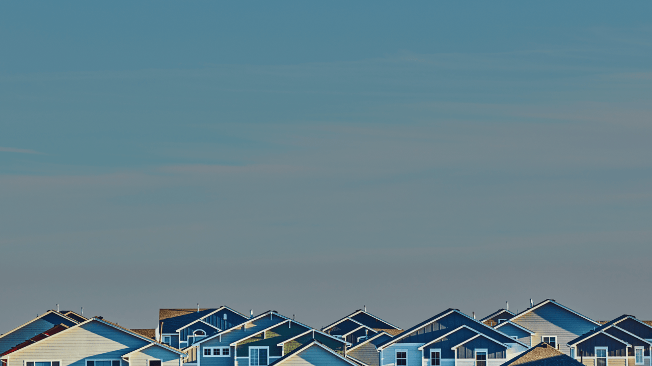 Finding Your Perfect Fit: Pre-Owned vs. New Construction in Tustin's Hot Market