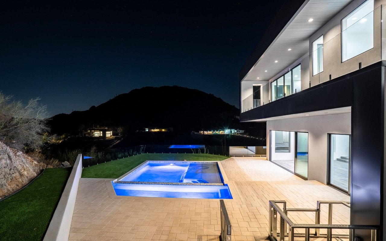 7043 N Longlook Road, Paradise Valley, AZ