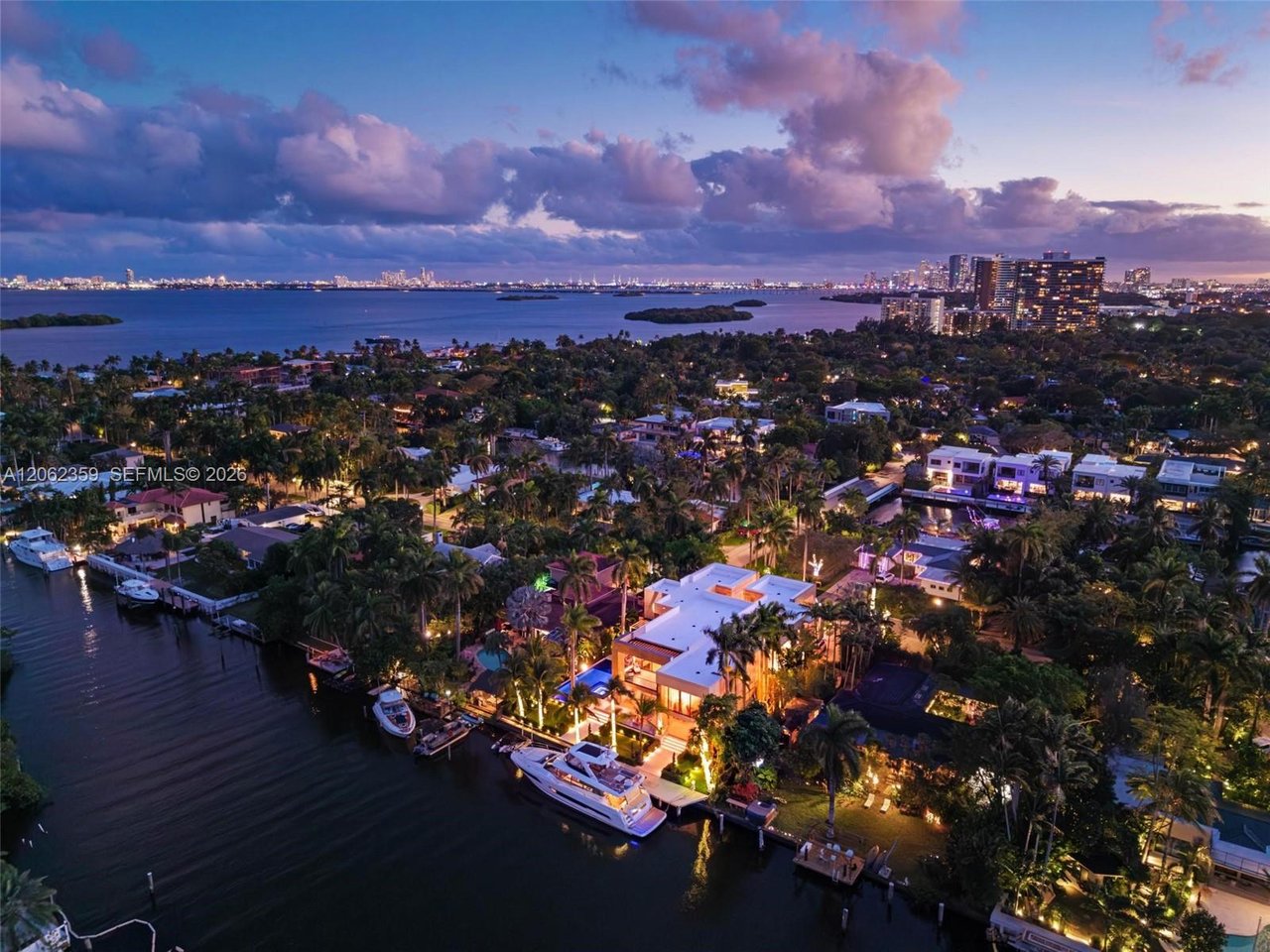  905 Belle Meade Island Dr