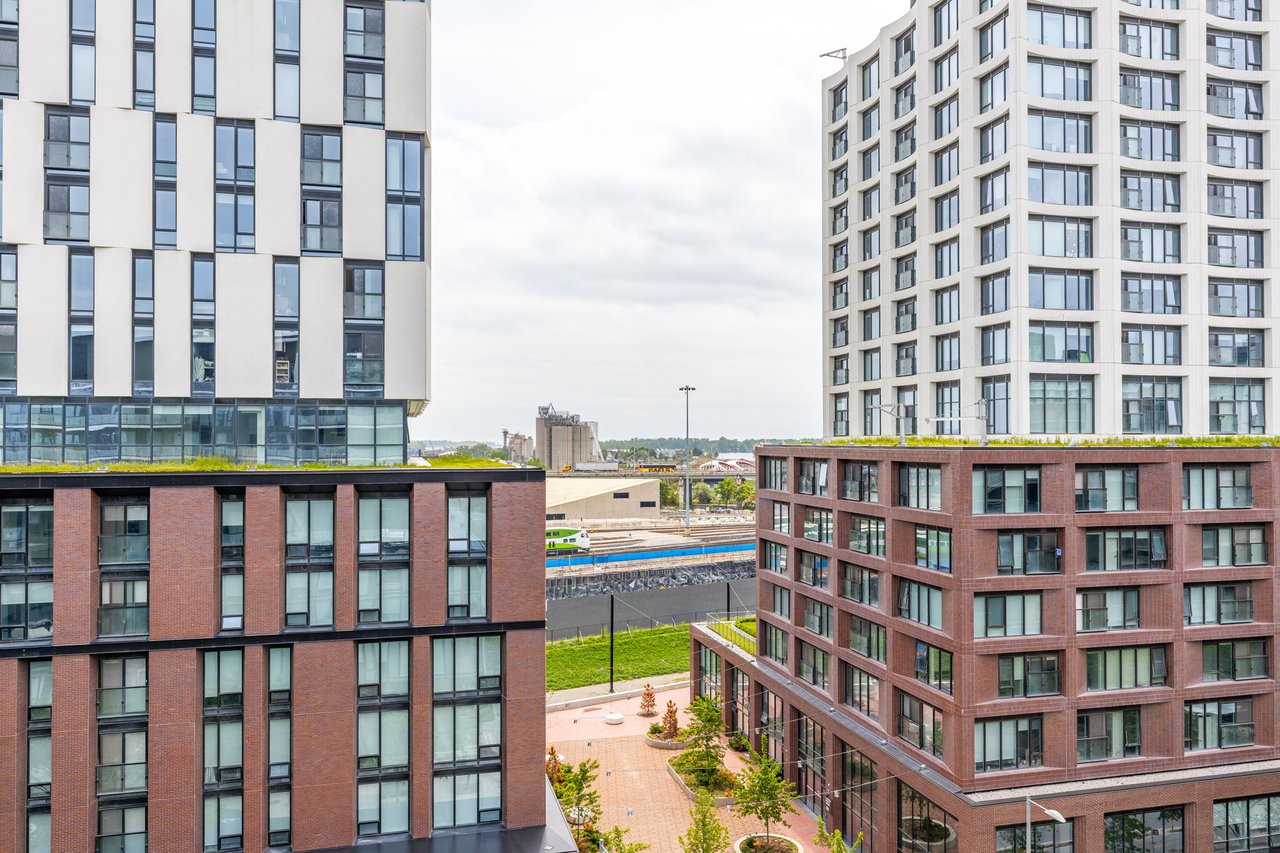 180 Mill St Unit S808