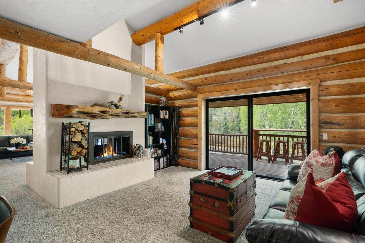 2134 Lower River