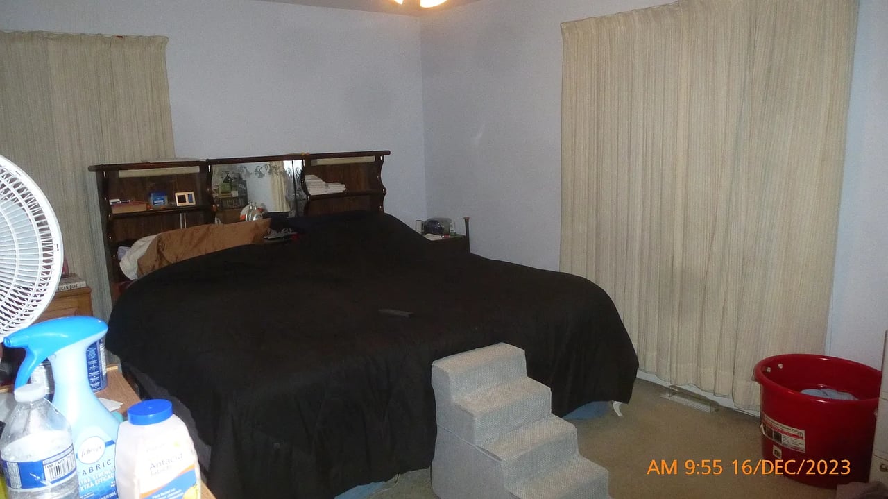 30W142 Claymore Ln