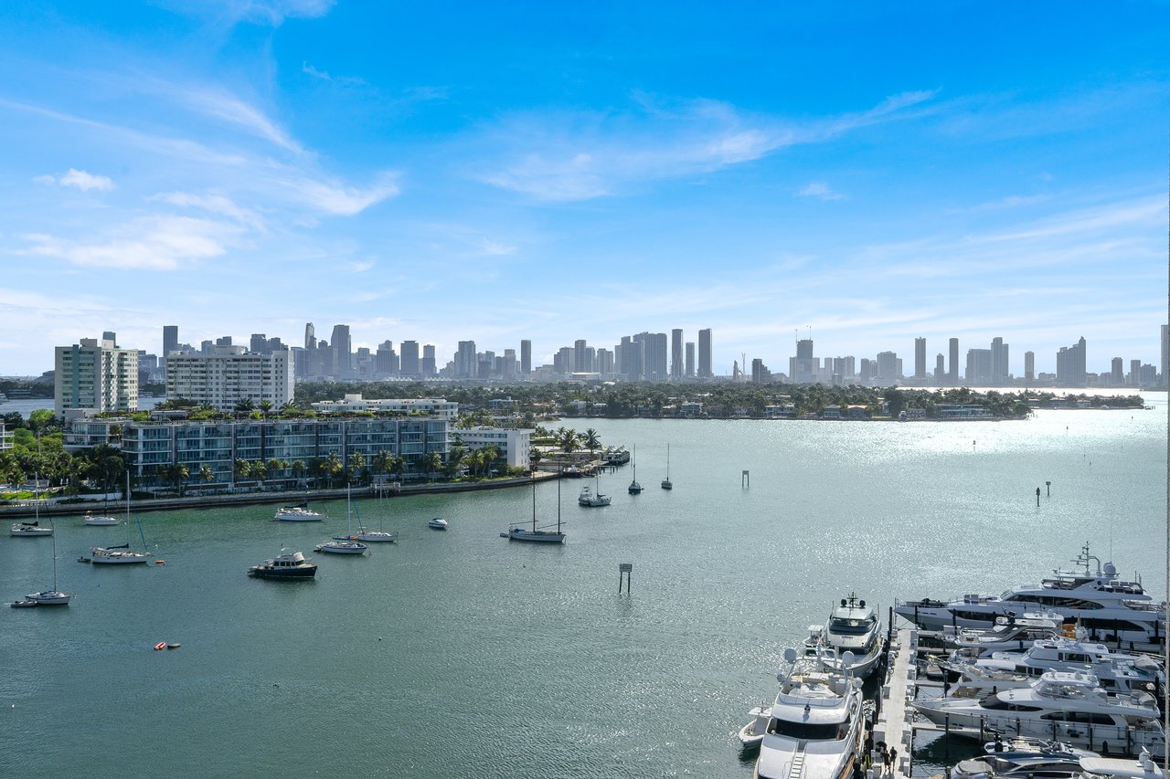 1800 Sunset Harbour 1202/04