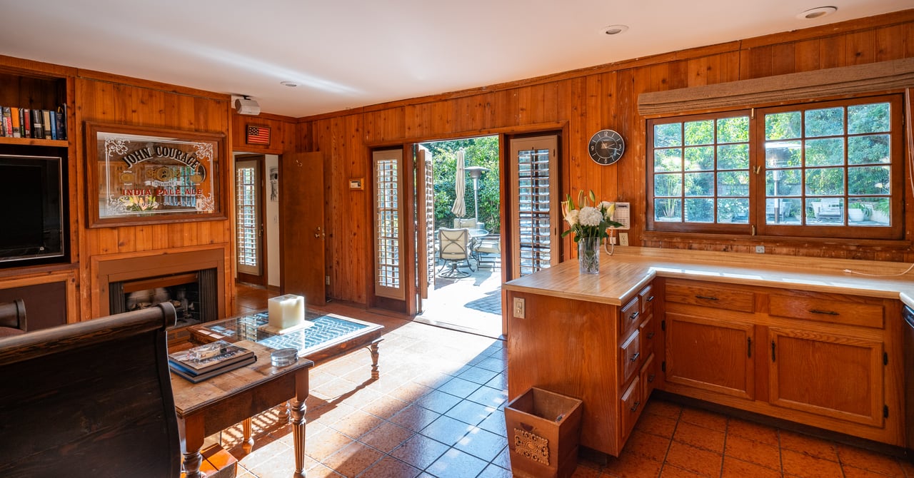 9415 Cherokee Ln, Beverly Hills