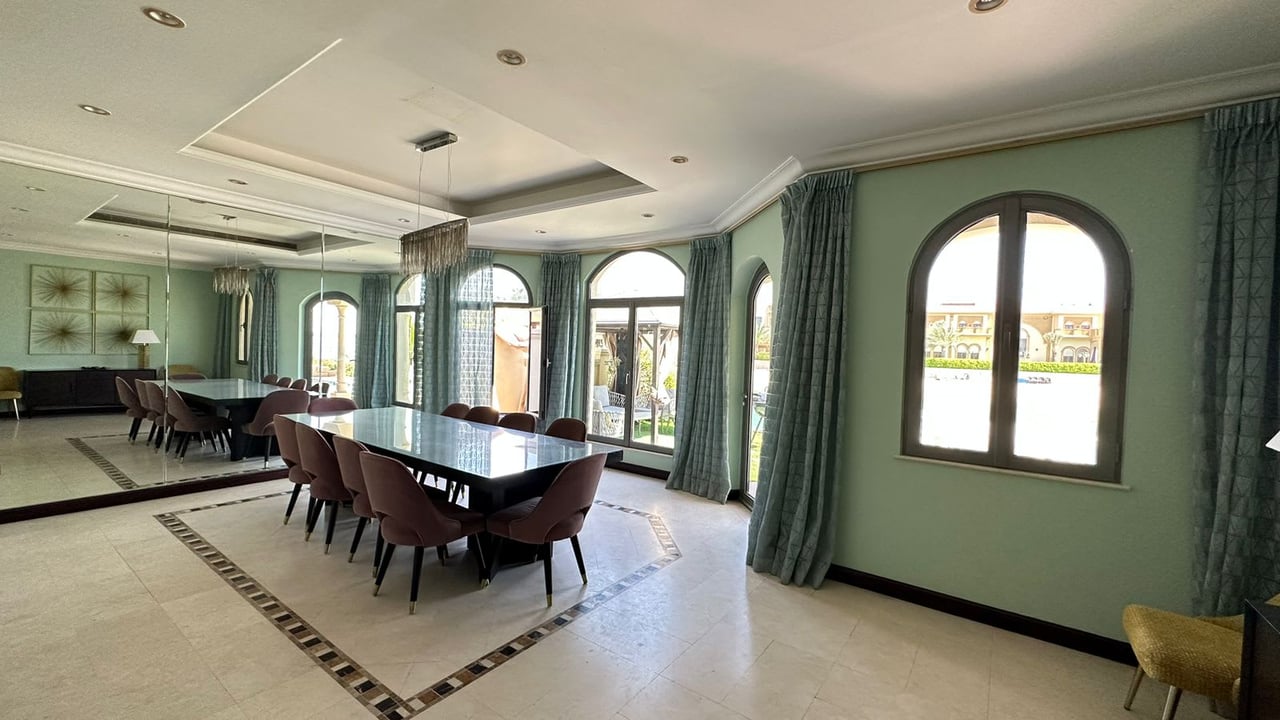 Palm Jumeirah Garden Home  Villa