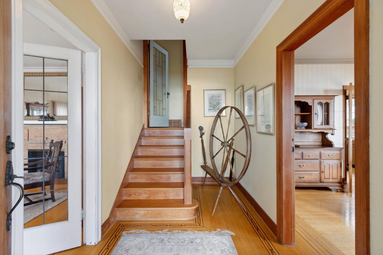 3379 Marine Dr
