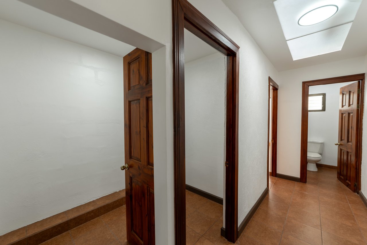 Private Gated Guest House Estate, Escazu, San Jose