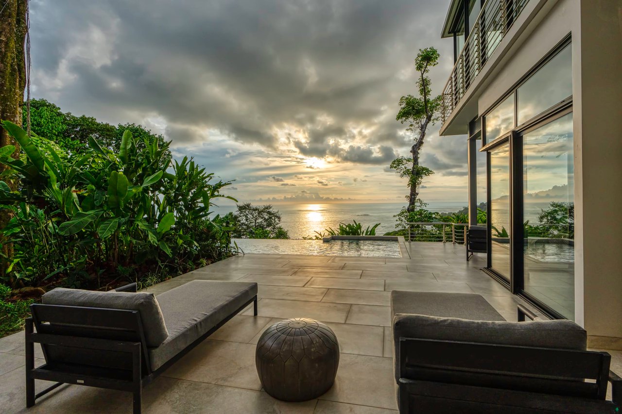 Luxurious Ocean View Villa at Terrazas de San Martin