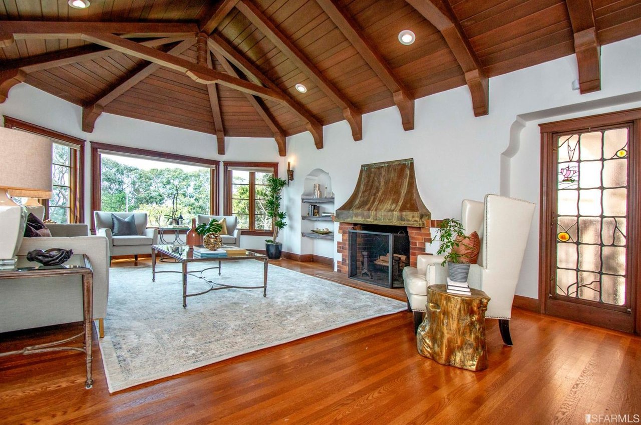 141 Junipero Serra Blvd