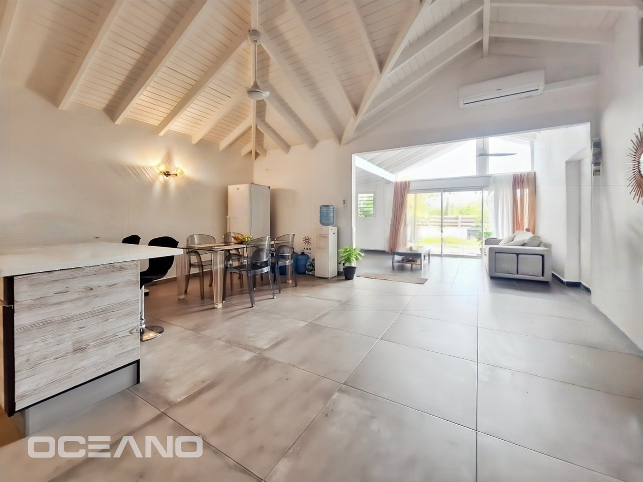 4-bedroom house with garden 