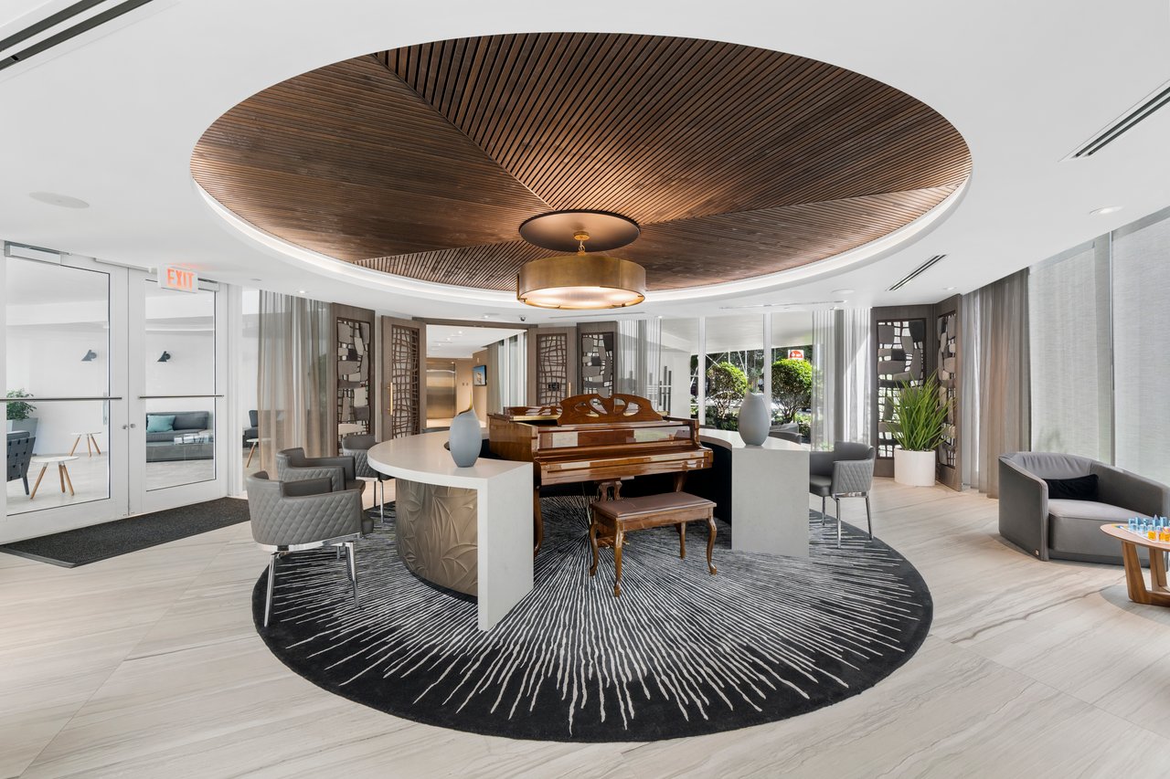 Las Olas River House