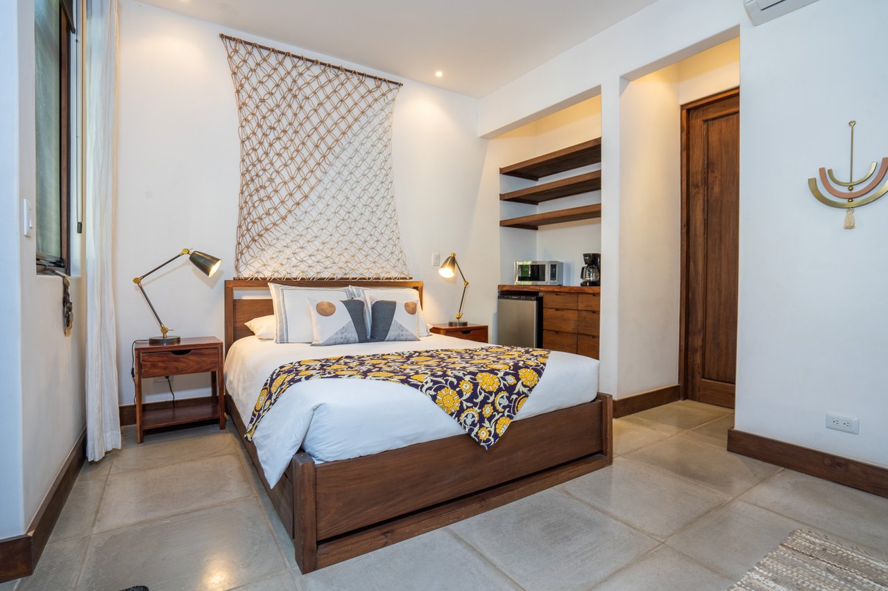 9 Calle La Ronda | A Contemporary Oceanview Modern Luxury near the Beach!