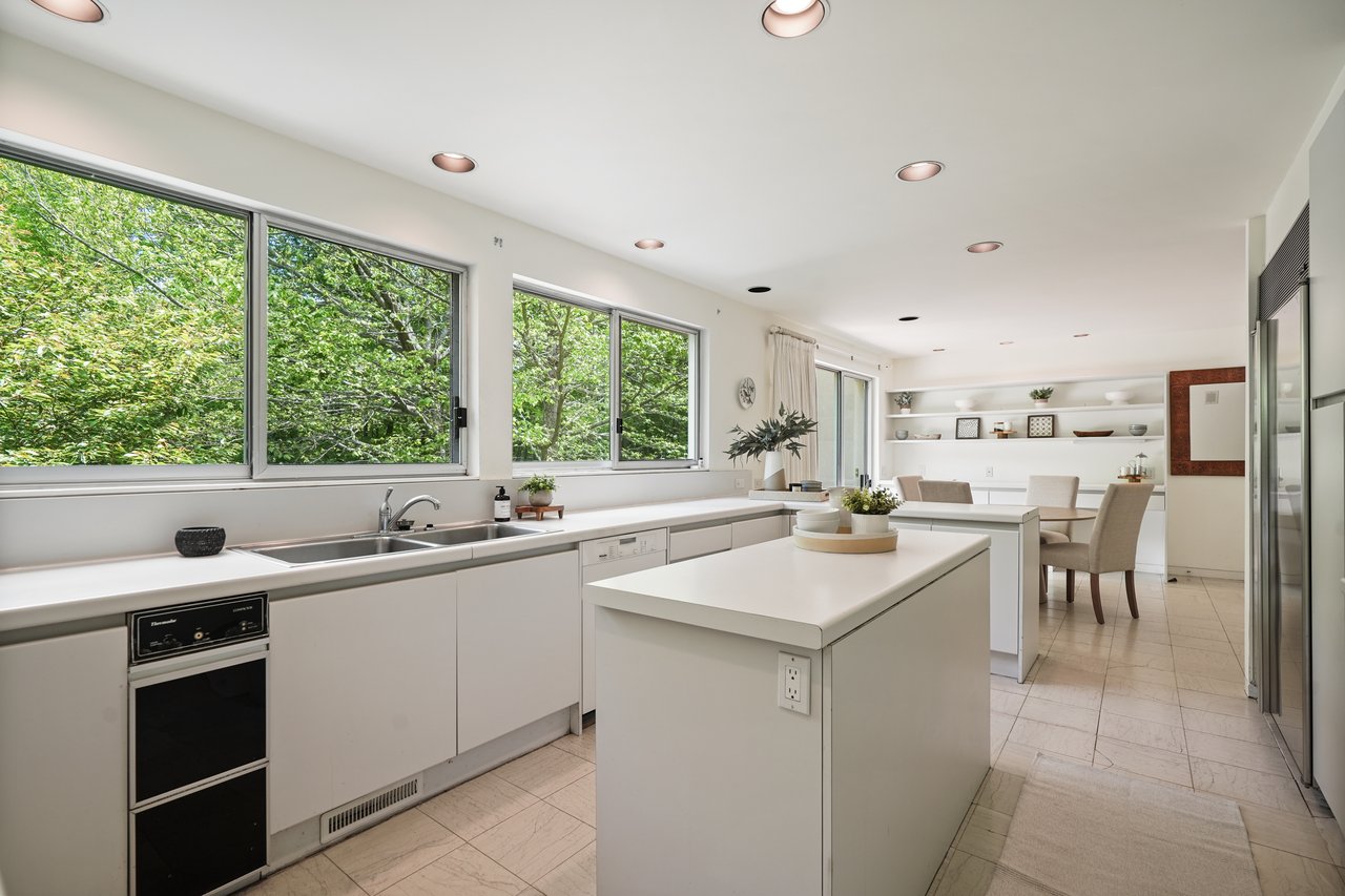 71 Old Stone Hill Road