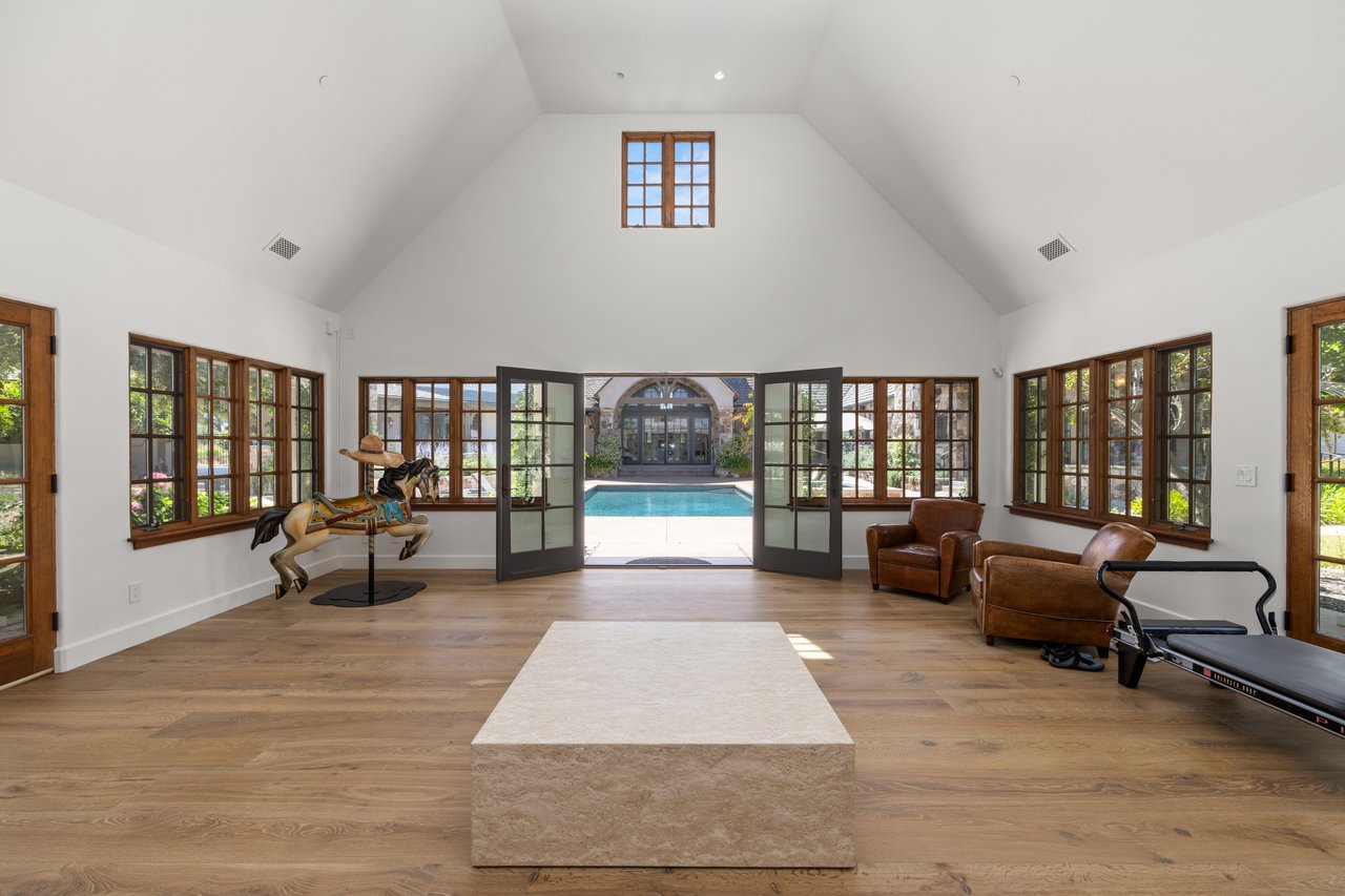 Regency Hills Estate