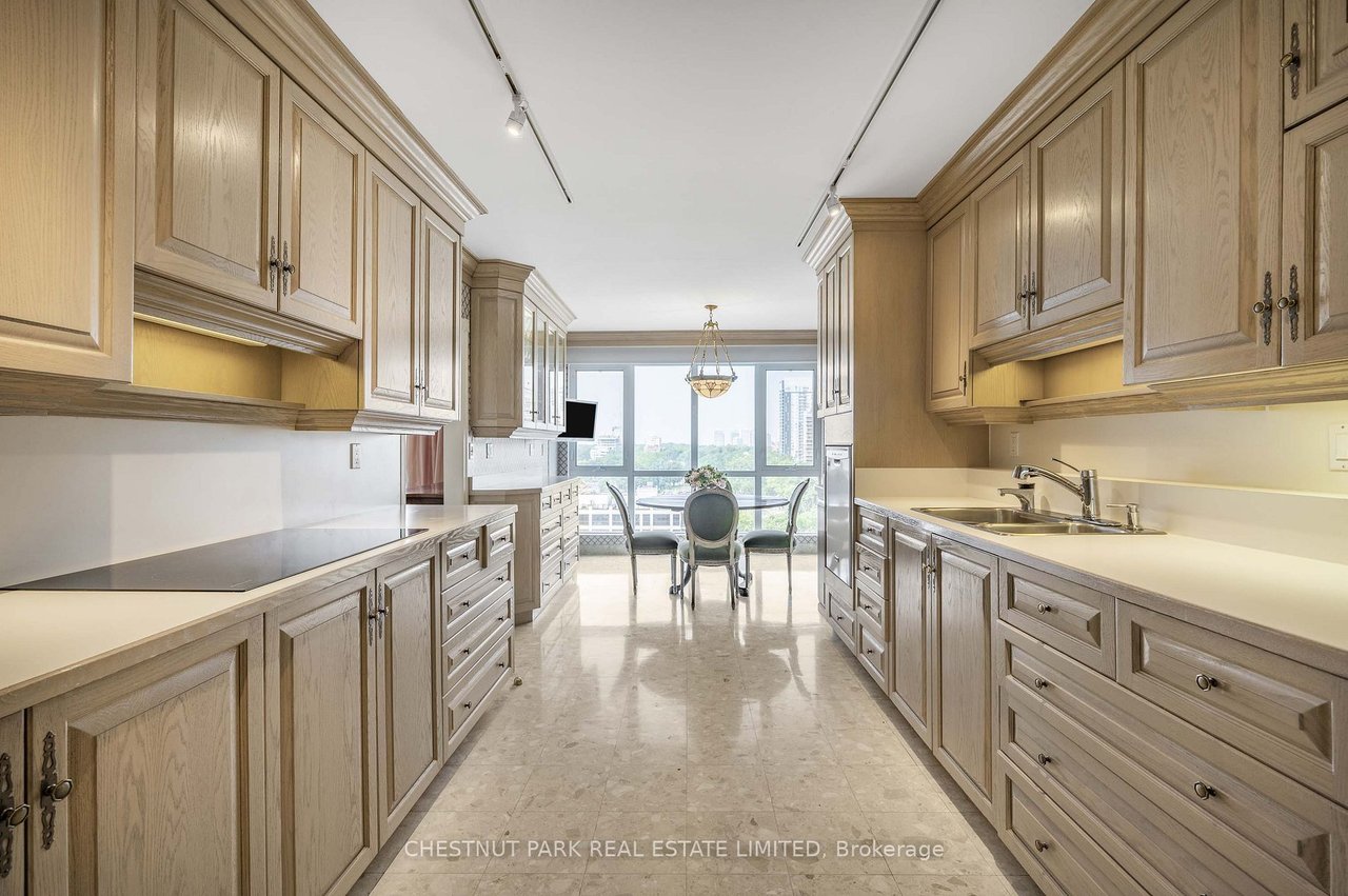 PENTHOUSE FOR DOWNSIZERS