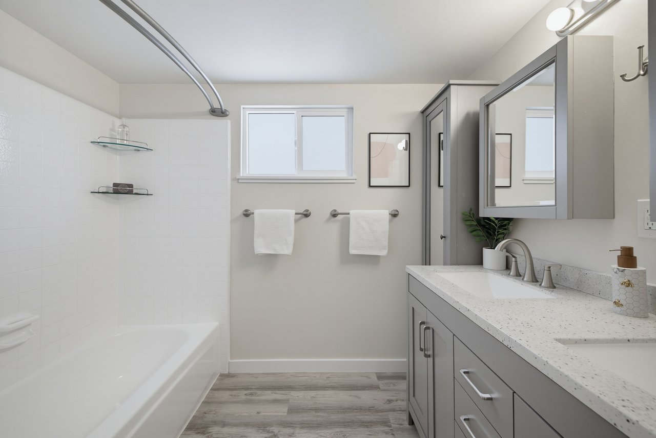 2322 Pullman Lane