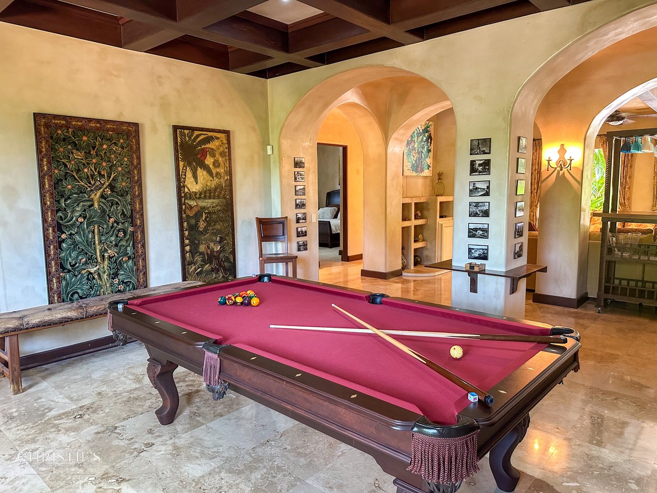 Golf-Front Tuscan-Style Estate – Villa Tuscana