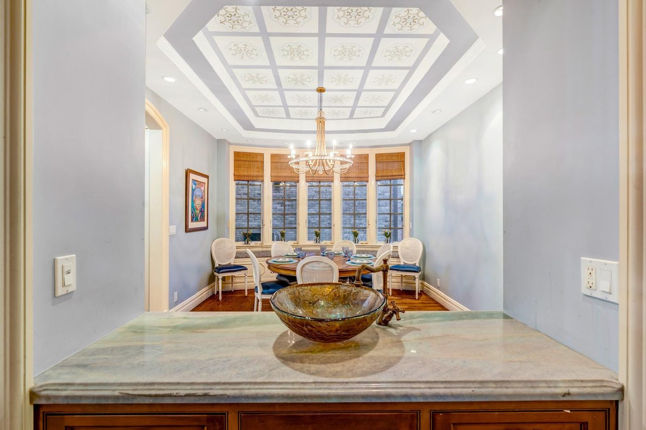 850 E 23rd Street private house