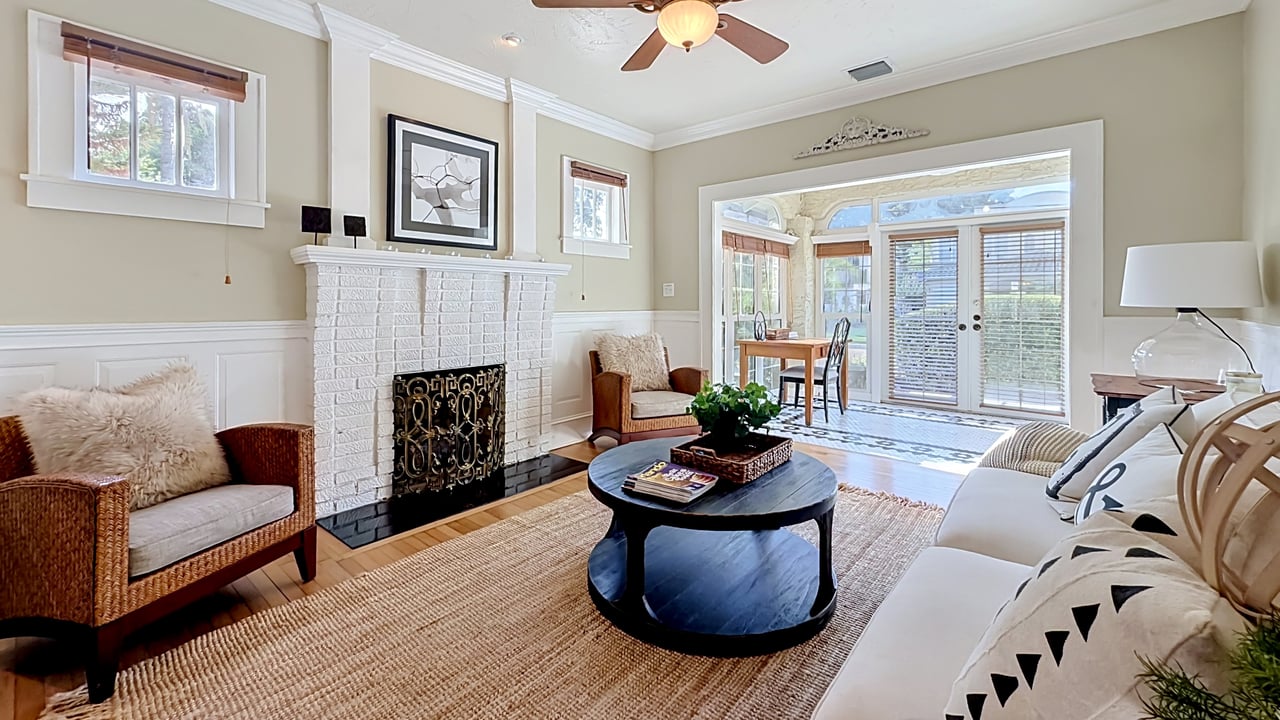 Charming 1925 Bungalow with Guesthouse in Orlando's Colonialtown