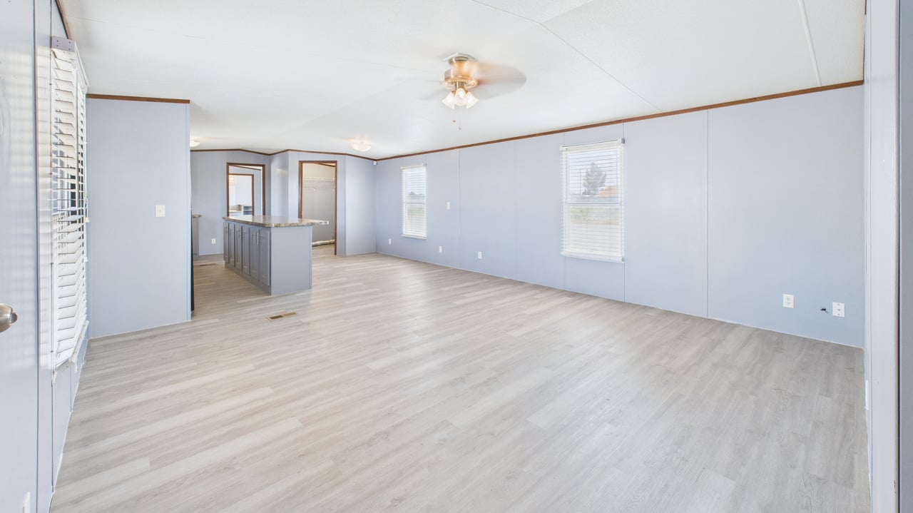 2115 W 45th St