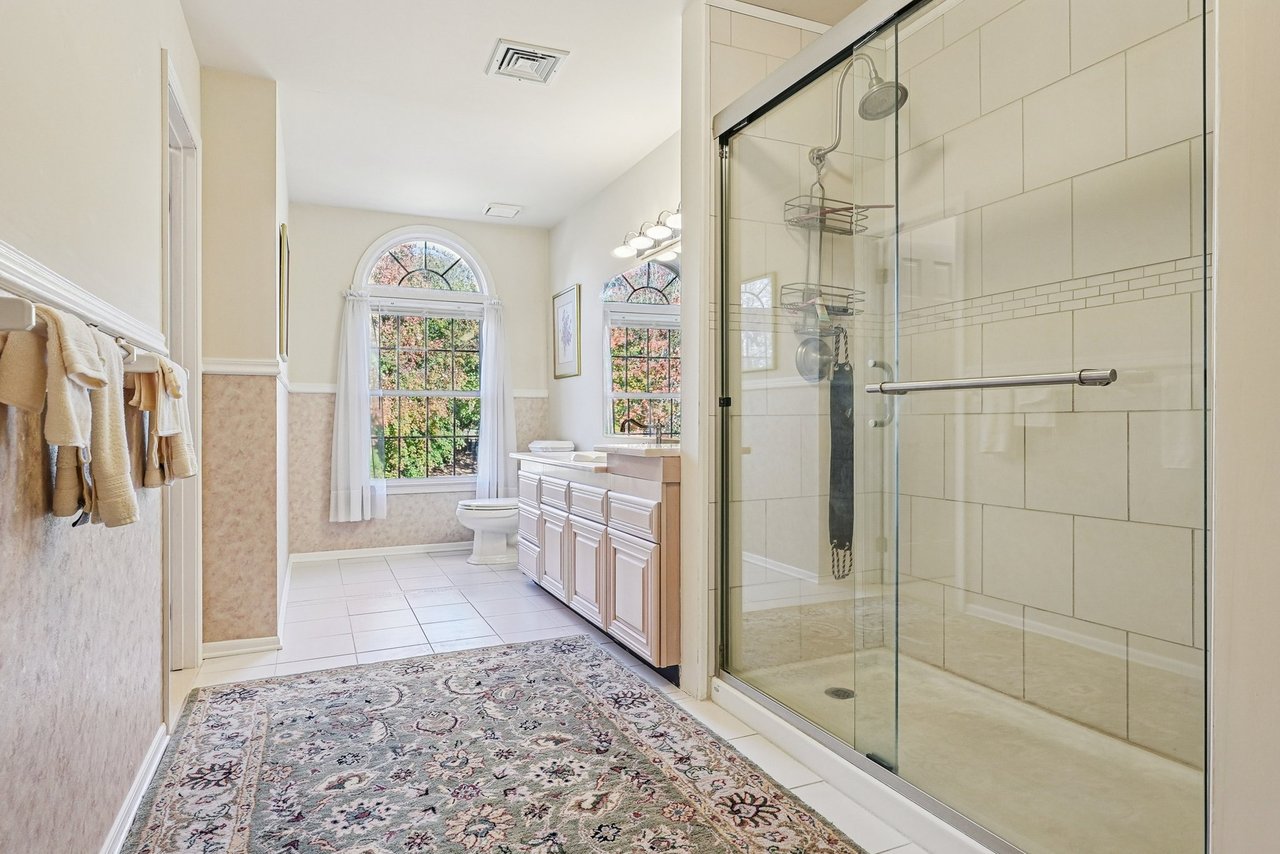 Hilltop Luxury with Endless Views