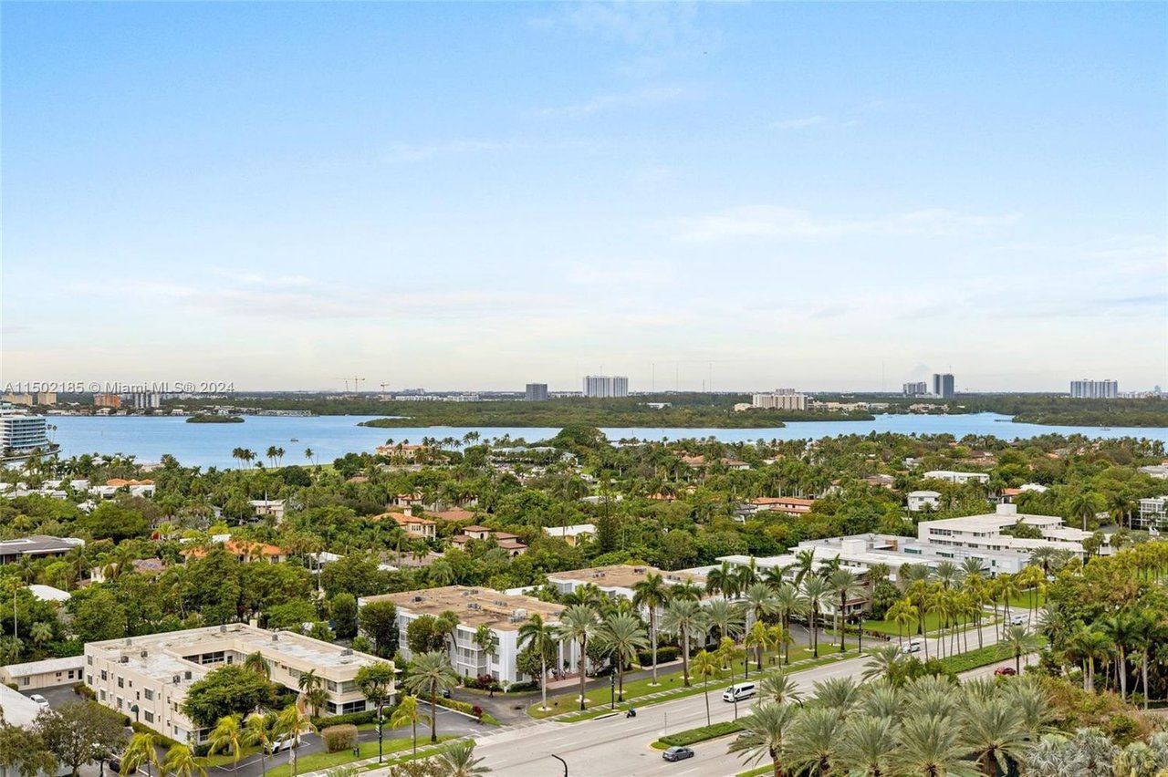 9999 Collins Ave, #16K