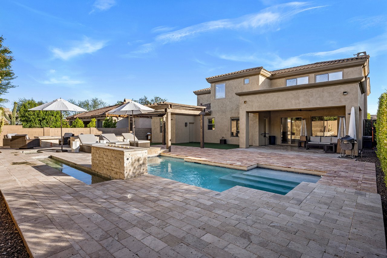 3950 E PATRICK Lane