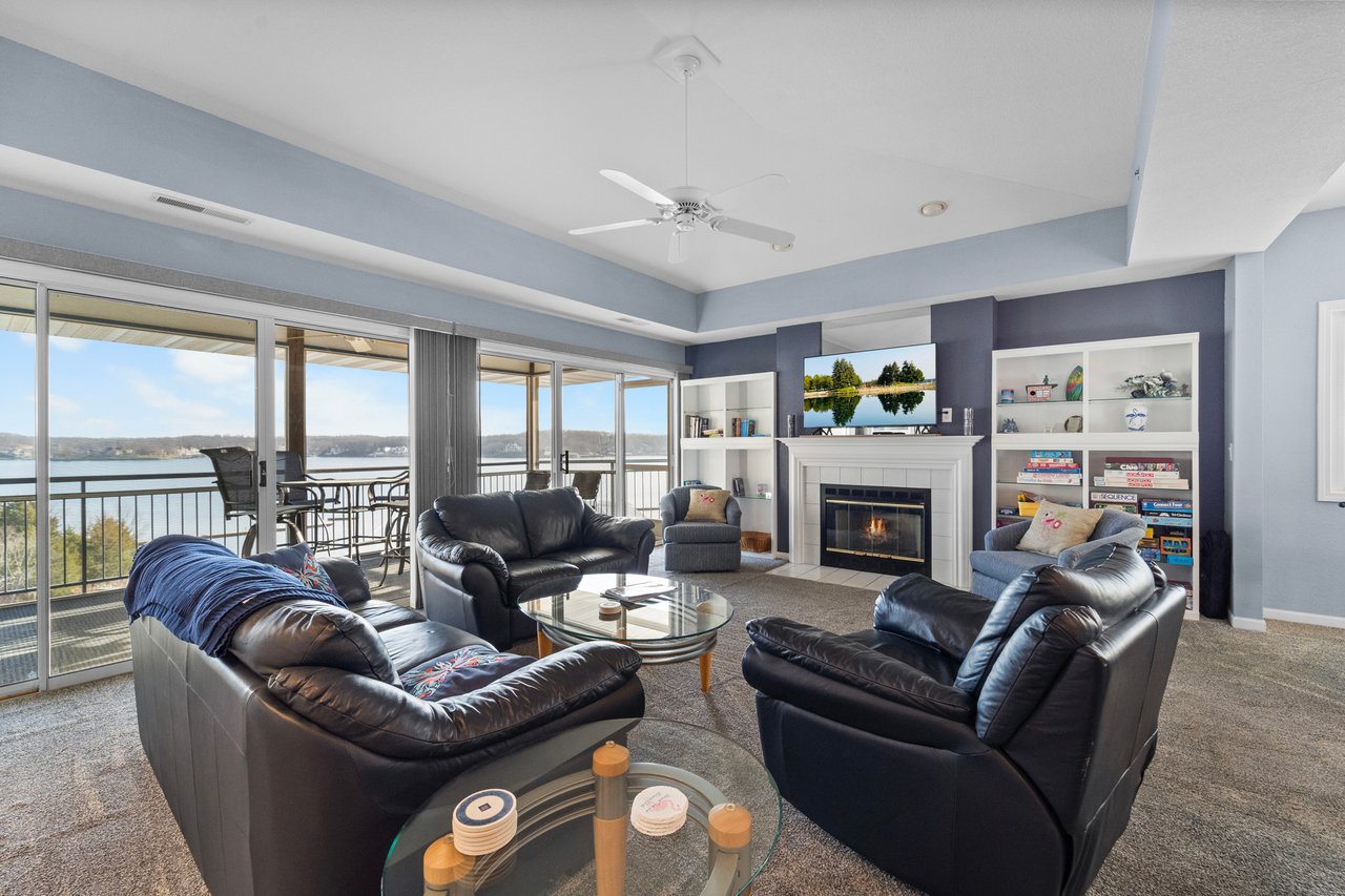 372 W. Palisades Condo Dr. 4B