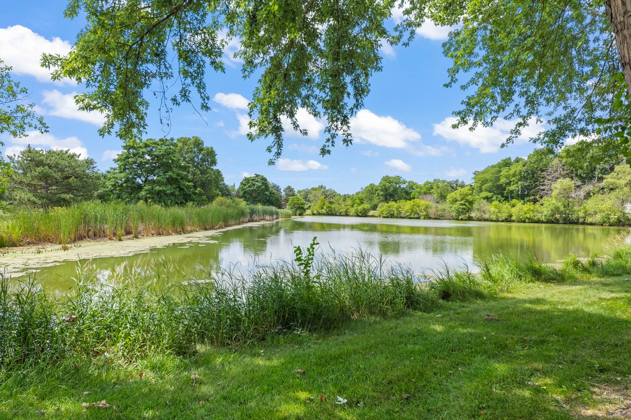 27W327 Providence Lane