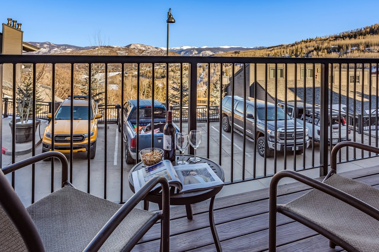 Modern Elegance Meets Mountain Comfort