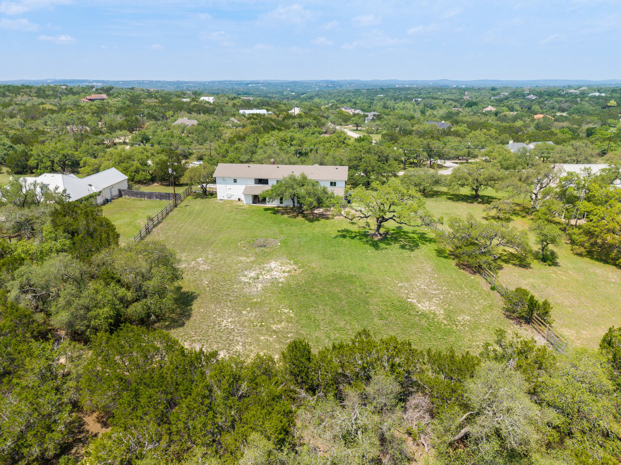 Fully Reimagined Hill Country Retreat w/ Private Guest Apartment + 3-Car Garage