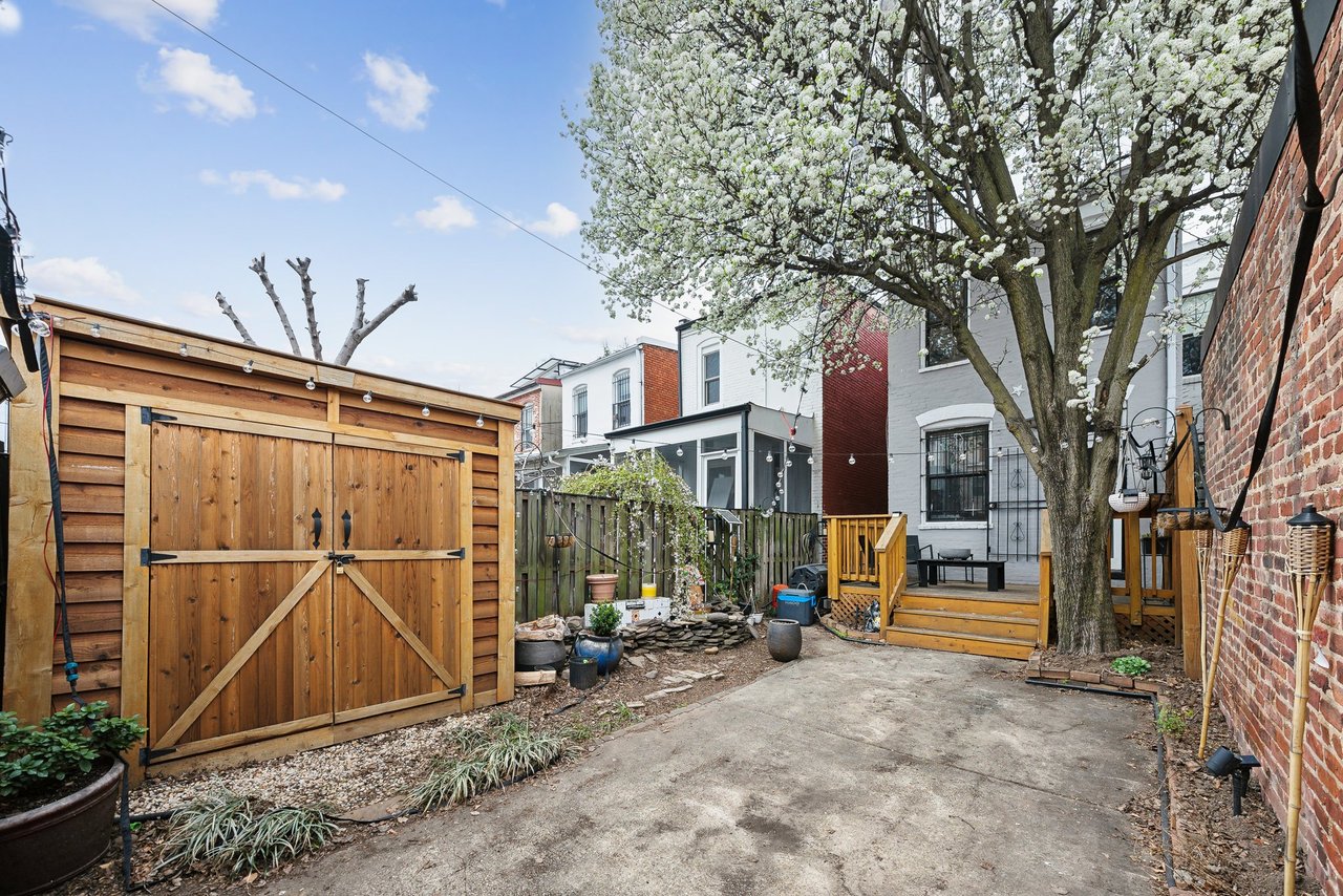 1619 Marion St NW