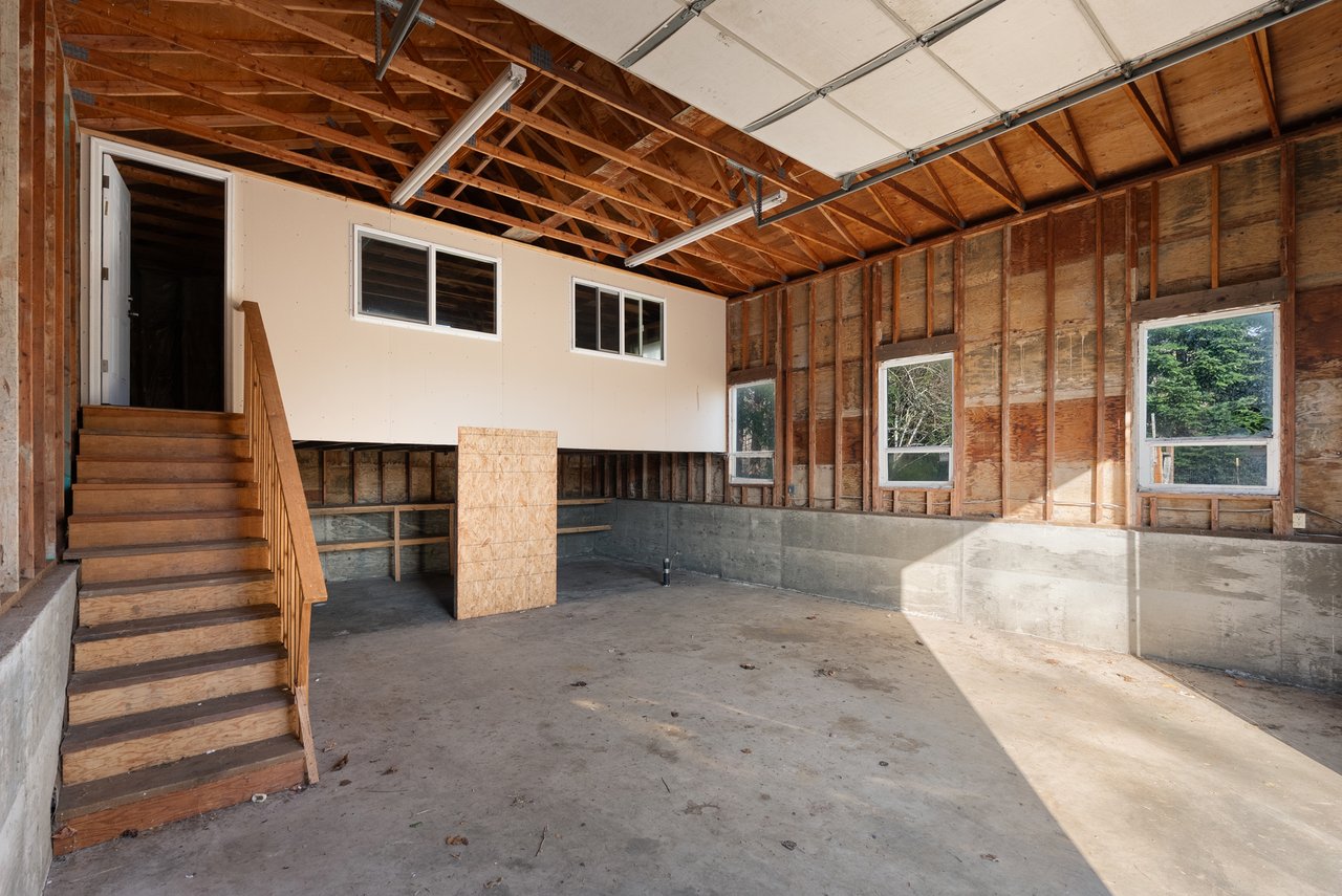 Dreamy Rambler on Over Half an Acre