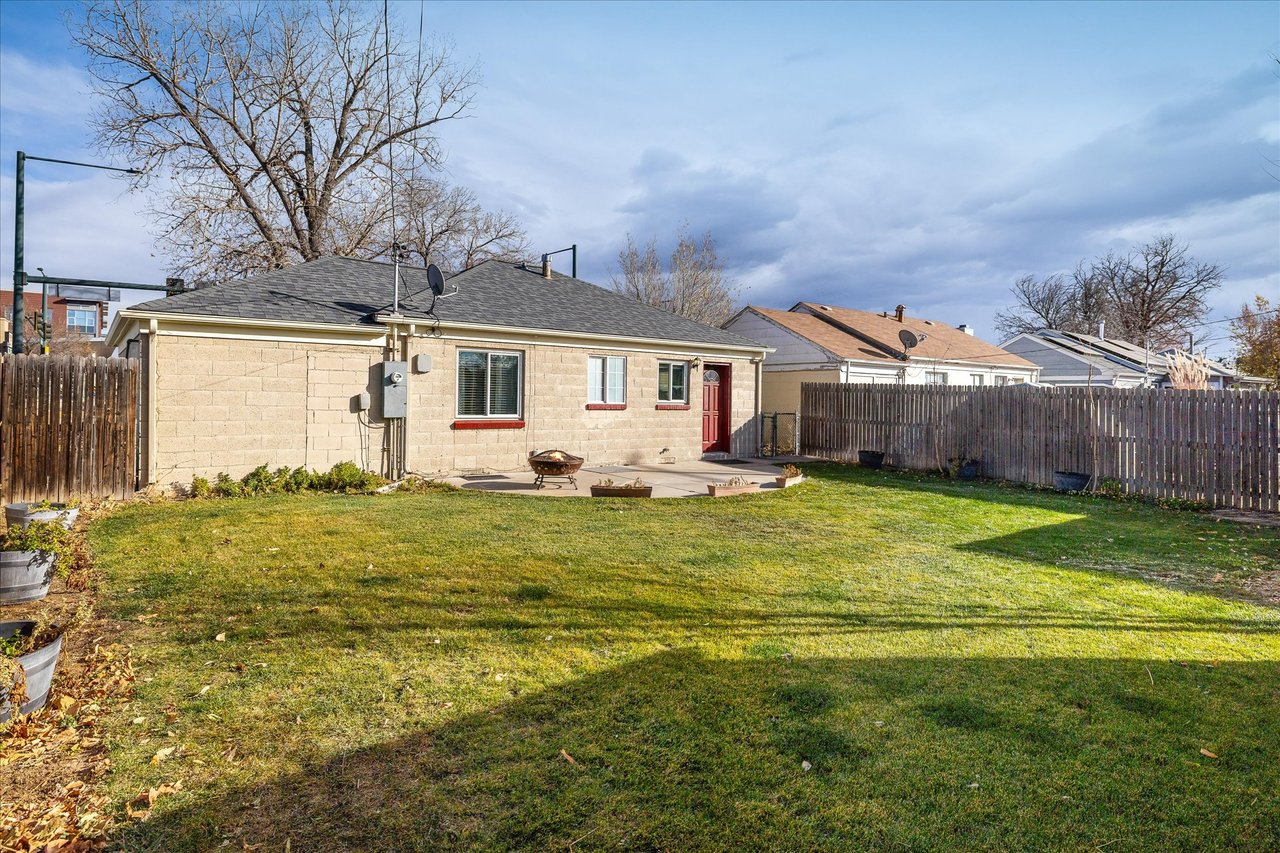 2885 Quebec Street, Denver, CO 80207