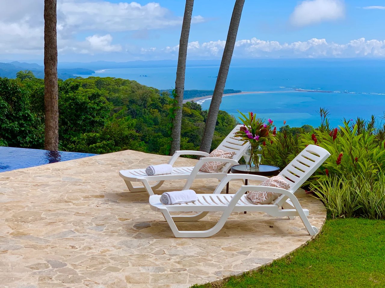 2 ACRES – 2 Bedroom Whales Tale Ocean View Home In Costa Verde Estates Gated Community!!!