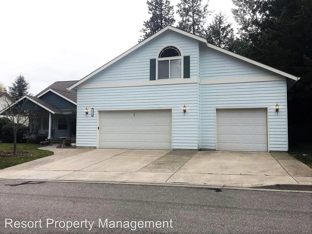 2857 N Sugar Pines Dr