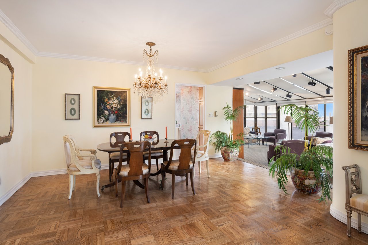 360 East 72nd Street, C1803
